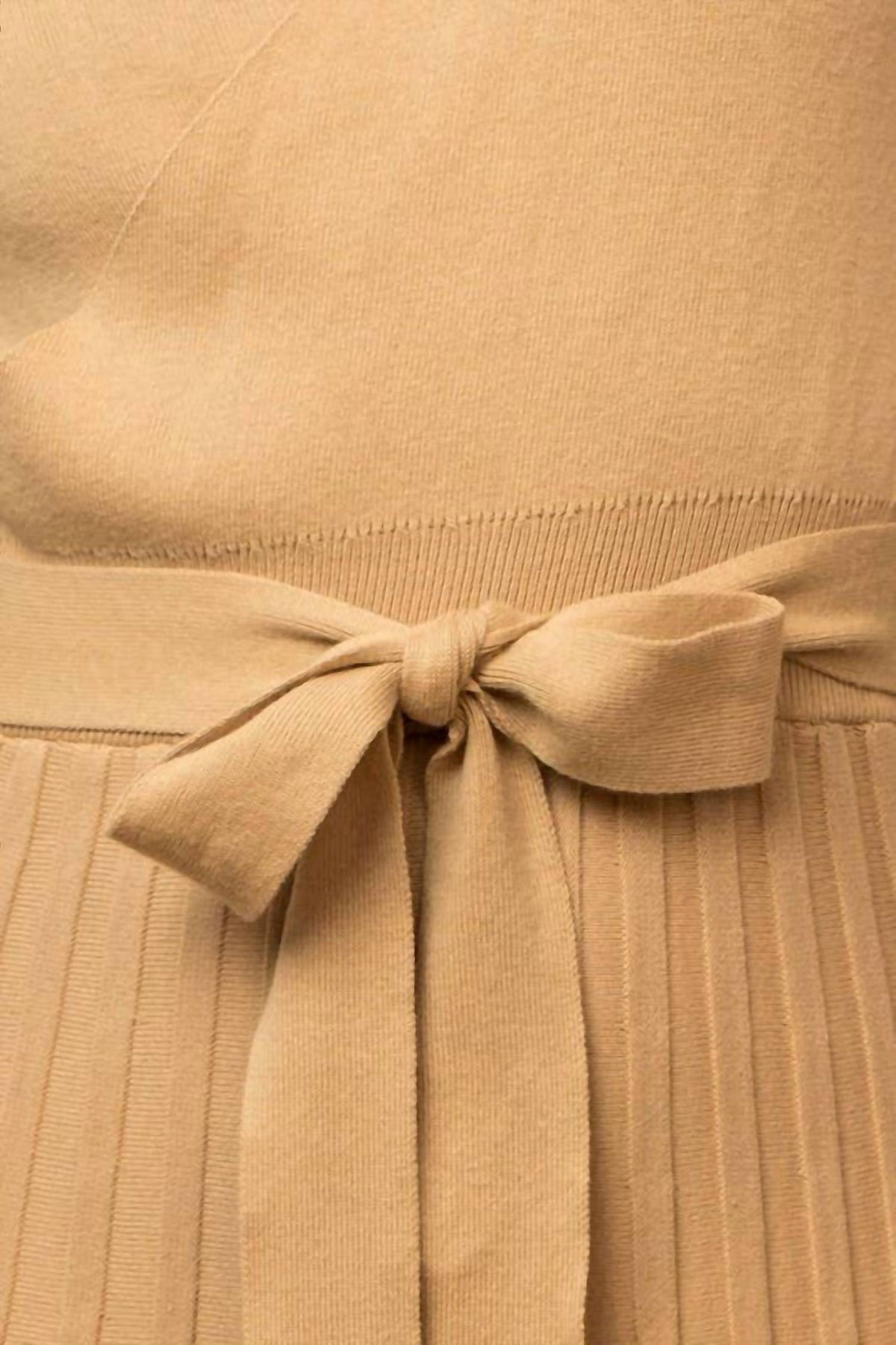 Gilli - Elegant Bow Dress