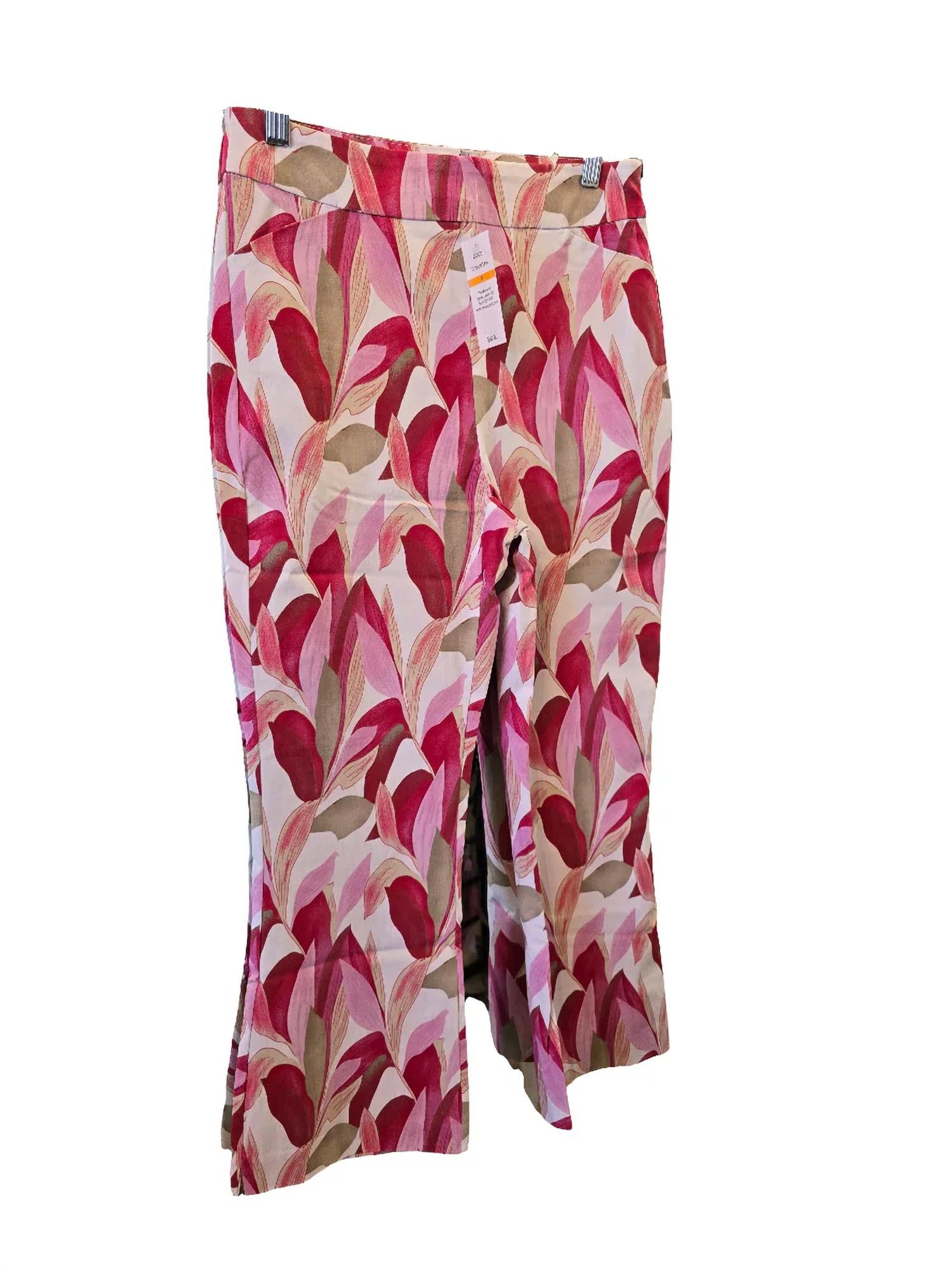 Eric Casual - Women's Tropical Leaf Cropped Flare Pants