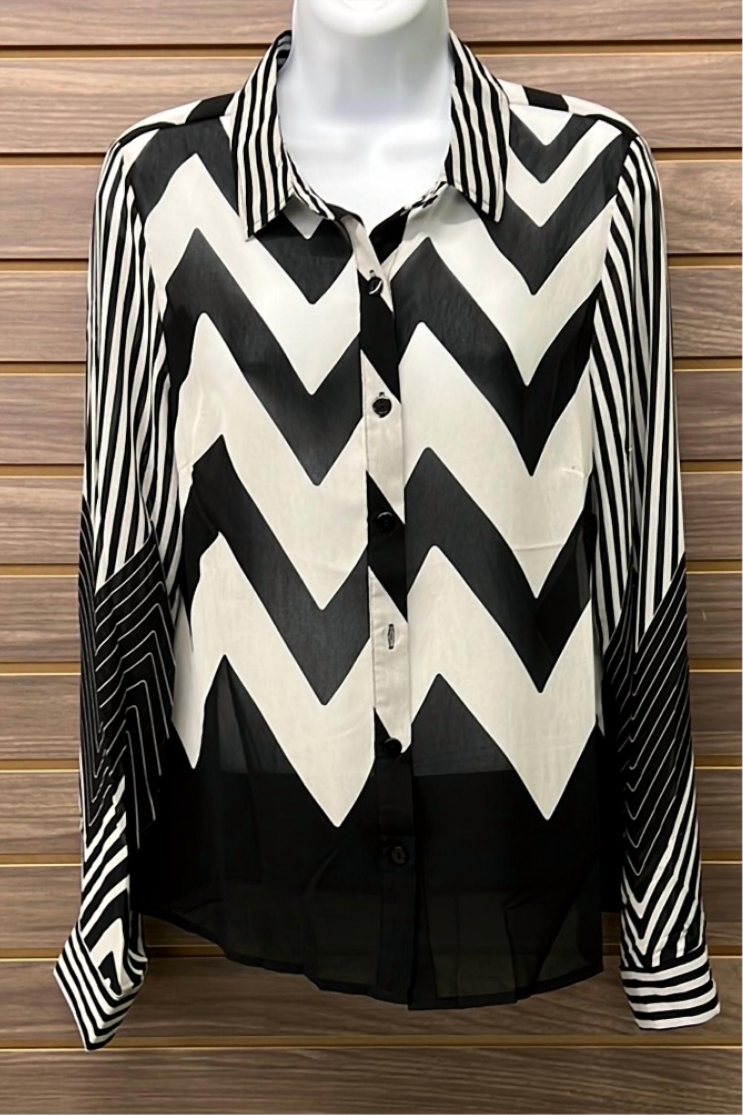 Moa - Women's Geometric Button Down Blouse