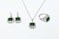 Avenue Chic - Women's Emerald Square Set