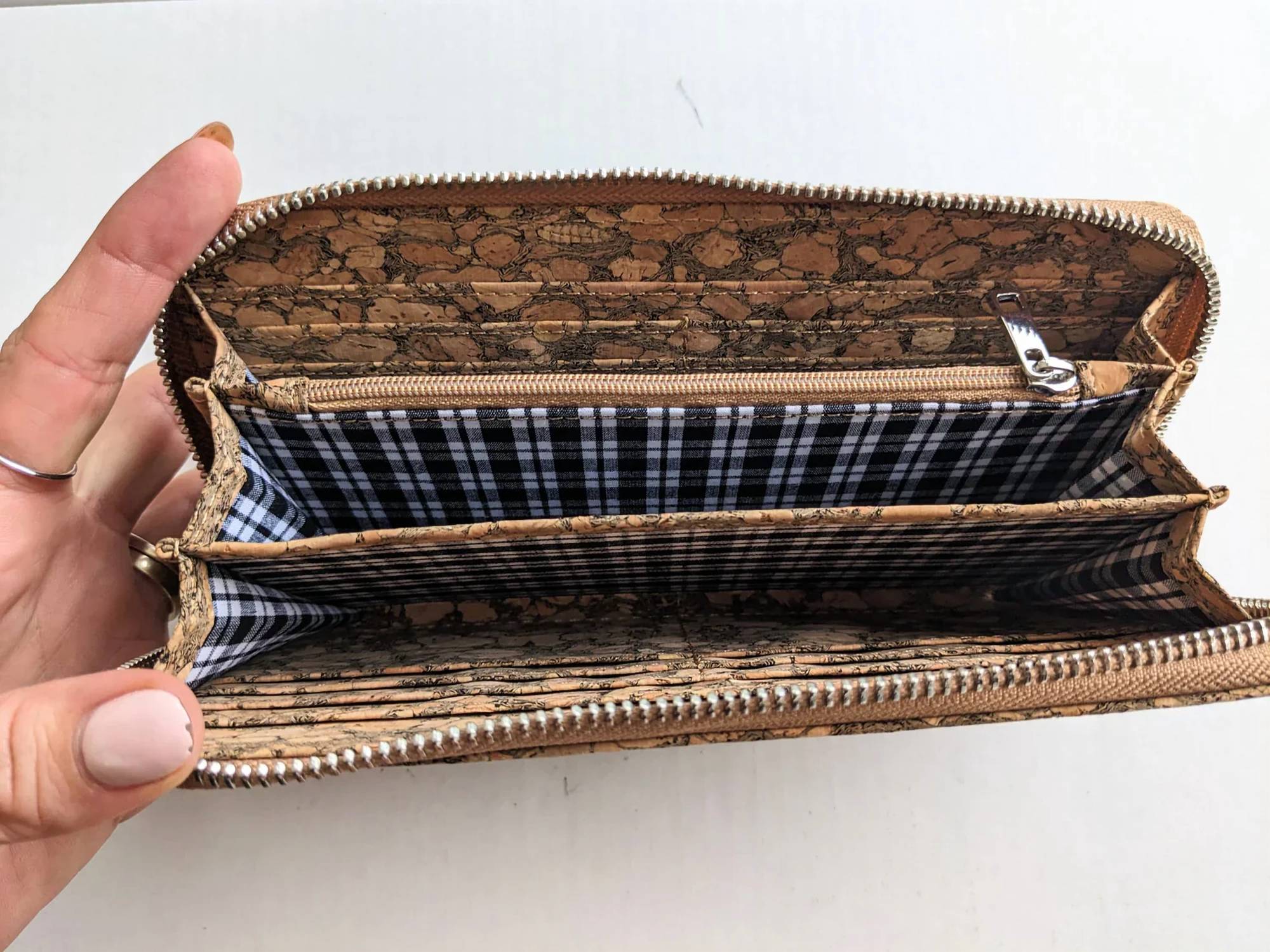 Kork Goods - Women's Large Cork Zipper Wallet