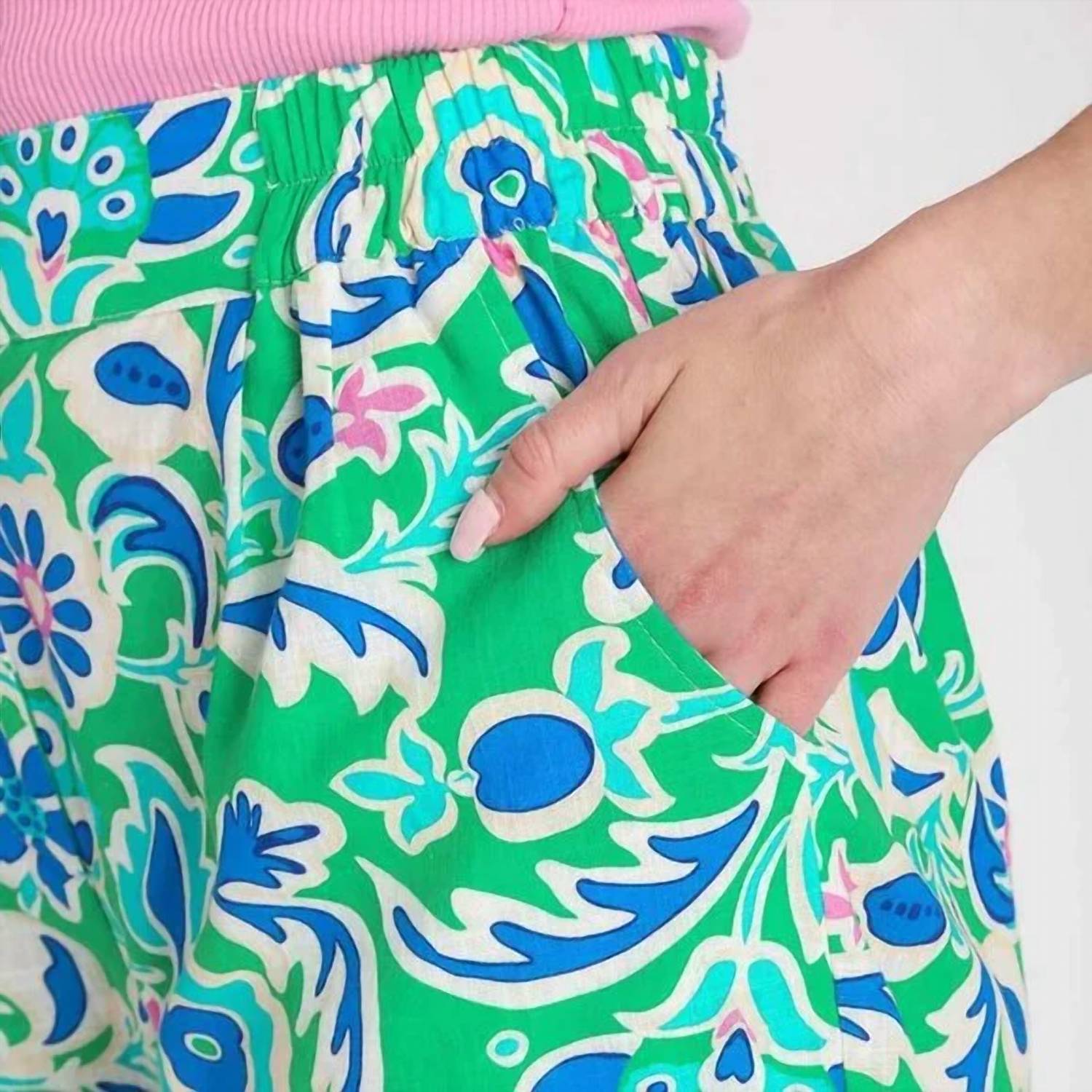 Umgee - Floral Mix Pull-on Shorts