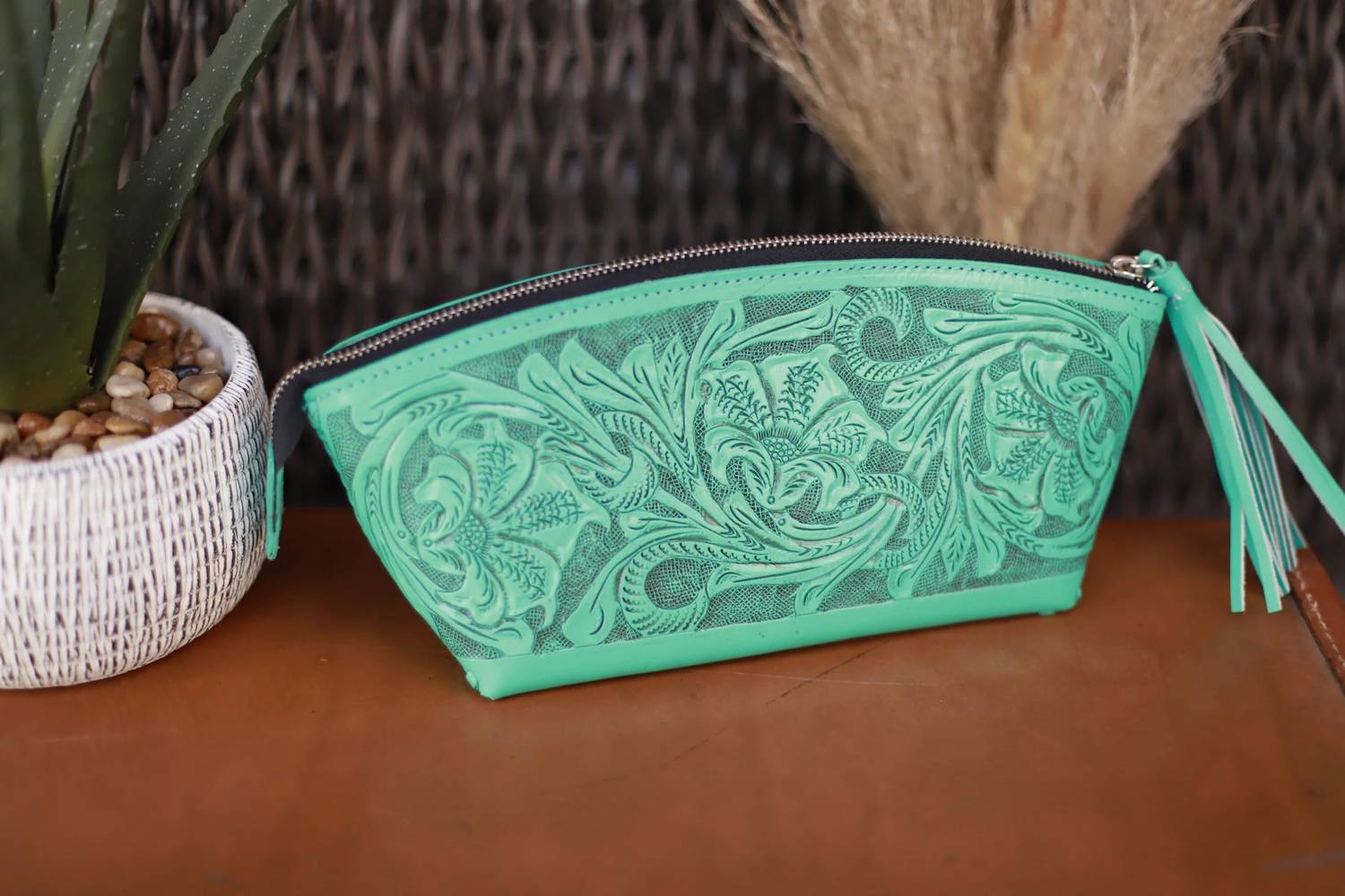 Que Chula - Women's Cosmetica Chica Cosmetic Bag
