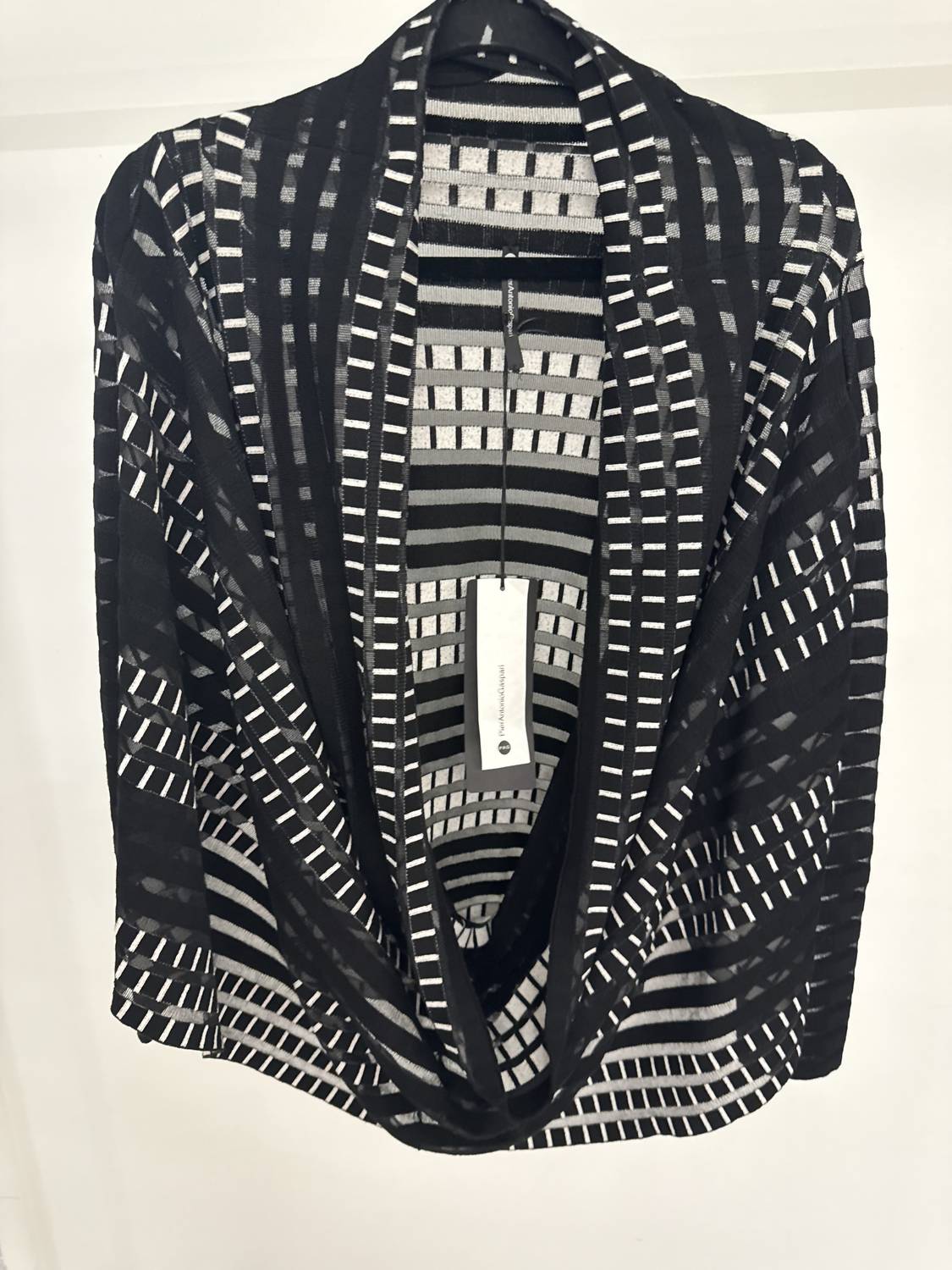Pier Antonio Gaspari Women's Pull Asymmetric Jacquard Wrap in caffe nero - women's scarf
