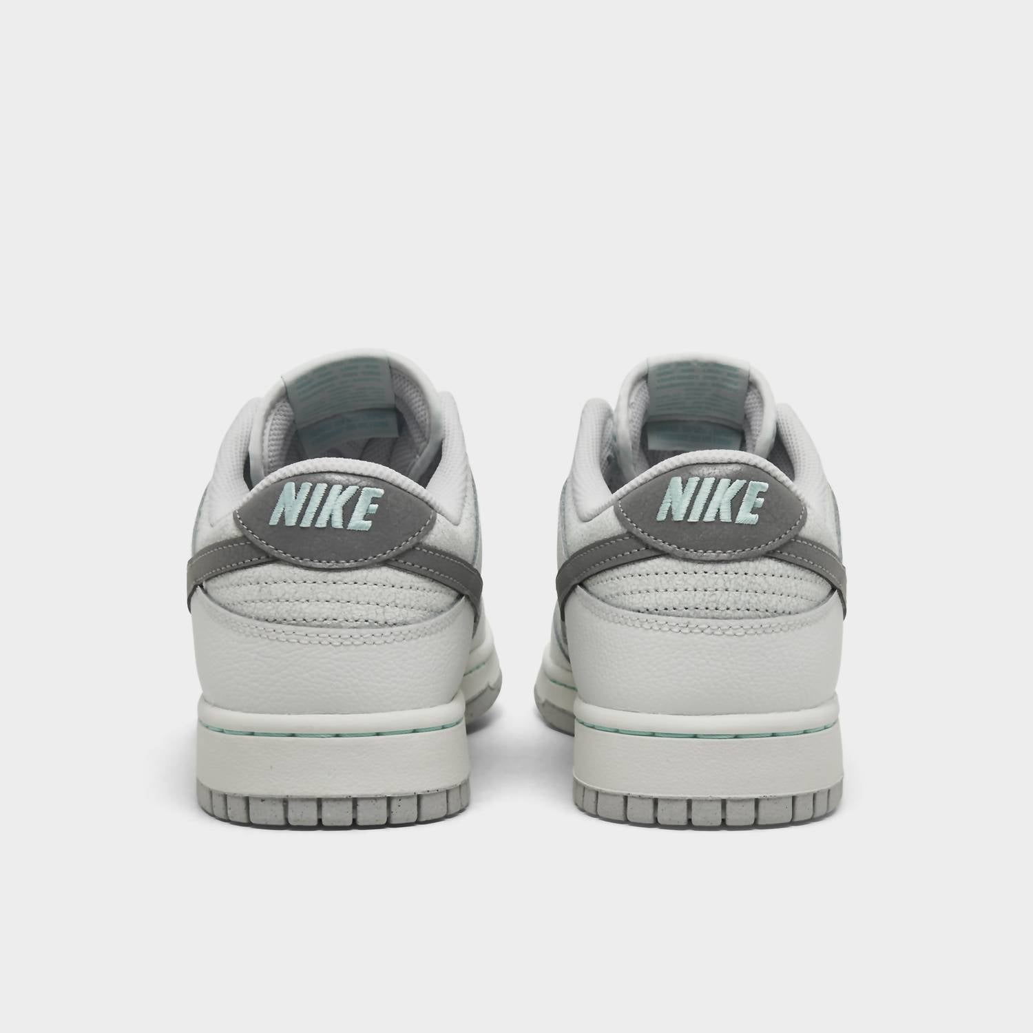 Nike - Men's Dunk Low Retro Se Shoes