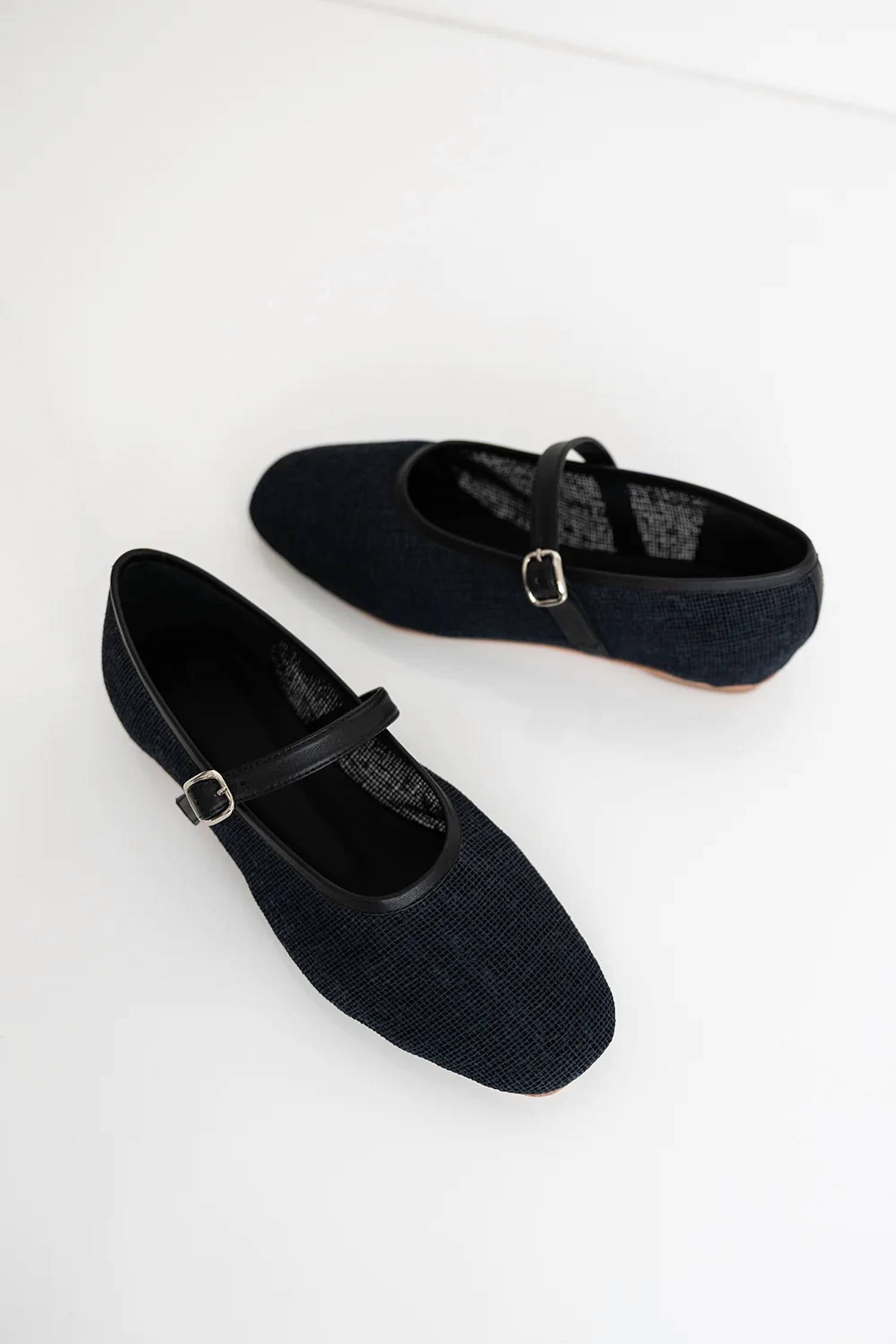 Huma Blanco - Women's Penny Mary Jane Flats