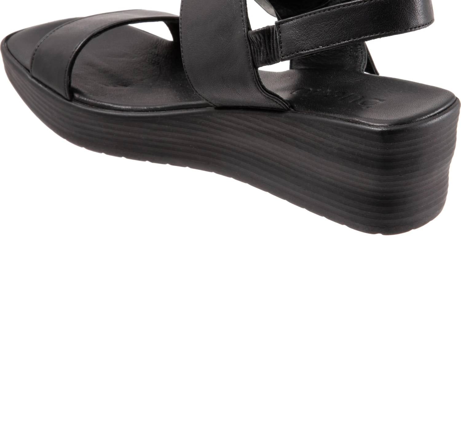 Bueno - Women's Marcia Wedge Sandal
