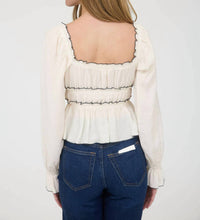 Blu Pepper - Contrast Bow Ruffled Long Sleeve Blouse