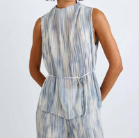 Bella Dahl - Mock Neck Top With Tie Belt