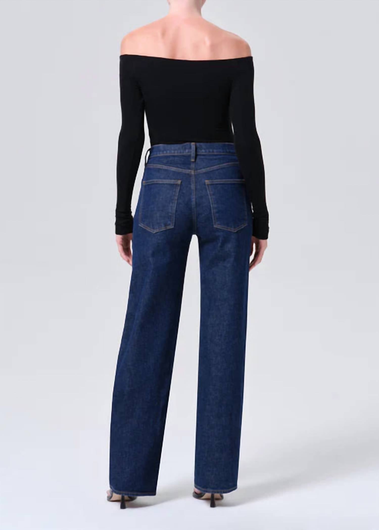 AGOLDE Harper Mid Rise Relaxed Straight Jeans in reissue - women's jeans - detail view