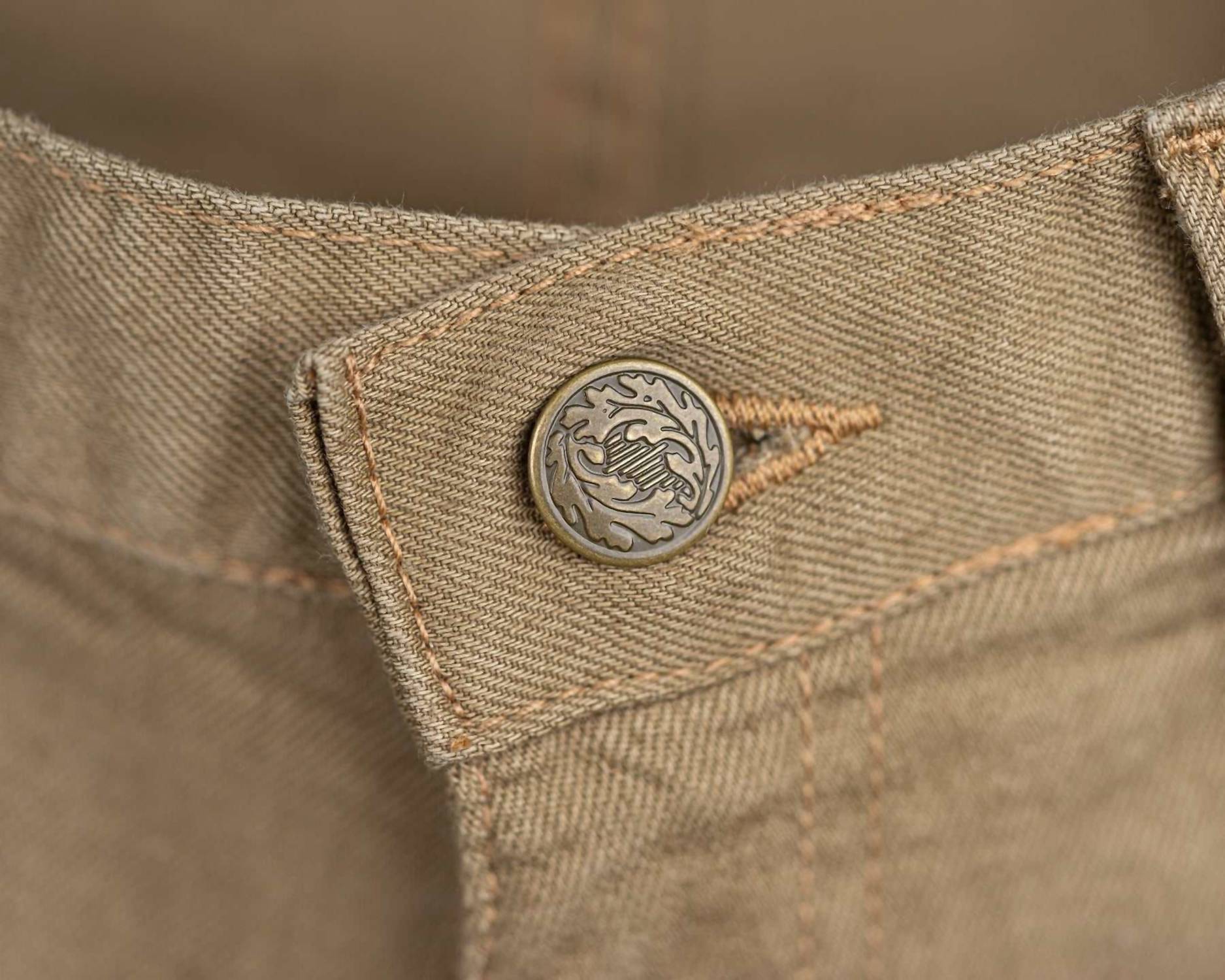 Deerfield Leathers - Tailored Fit Mid Rise Jeans
