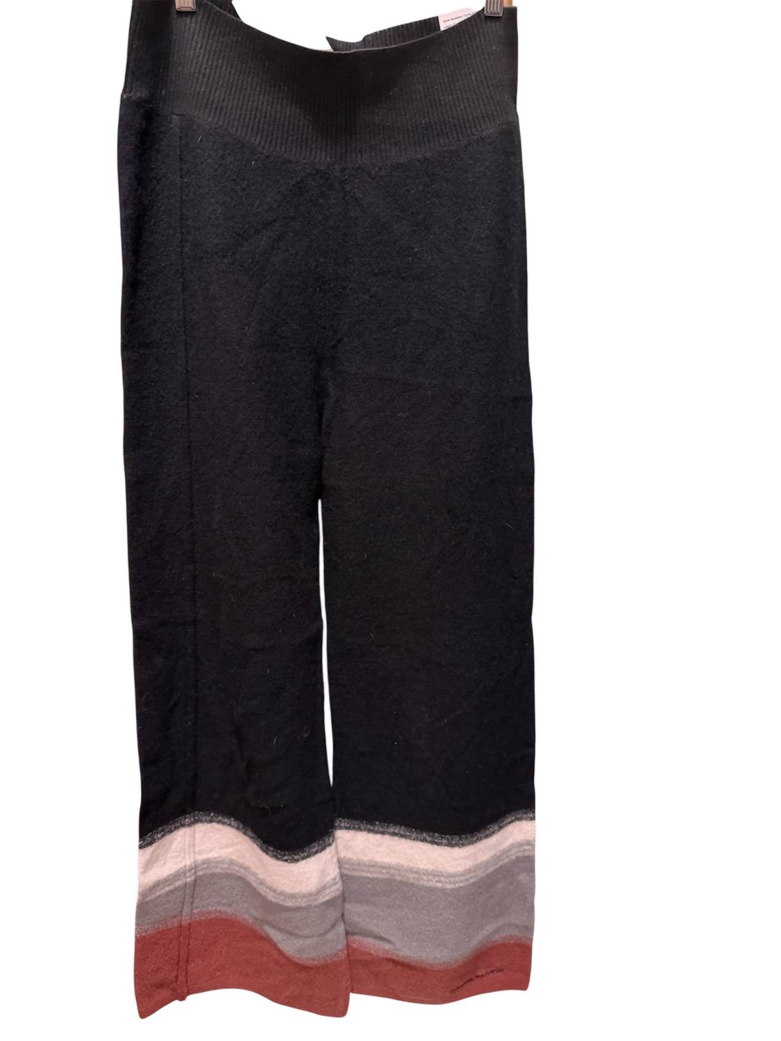 Nike - Yoga Slim Fit Pant