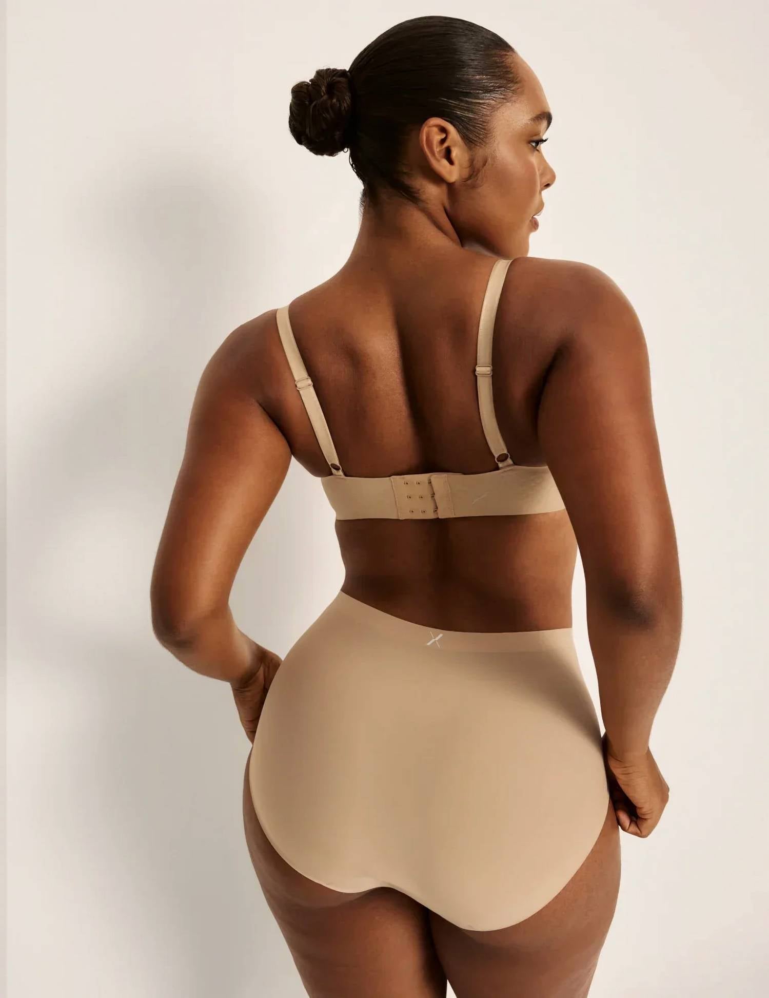 Knix - Wireless Wingwoman Contour Bra