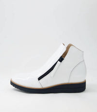 Django & Juliette - Women's Ohmy Sneaker
