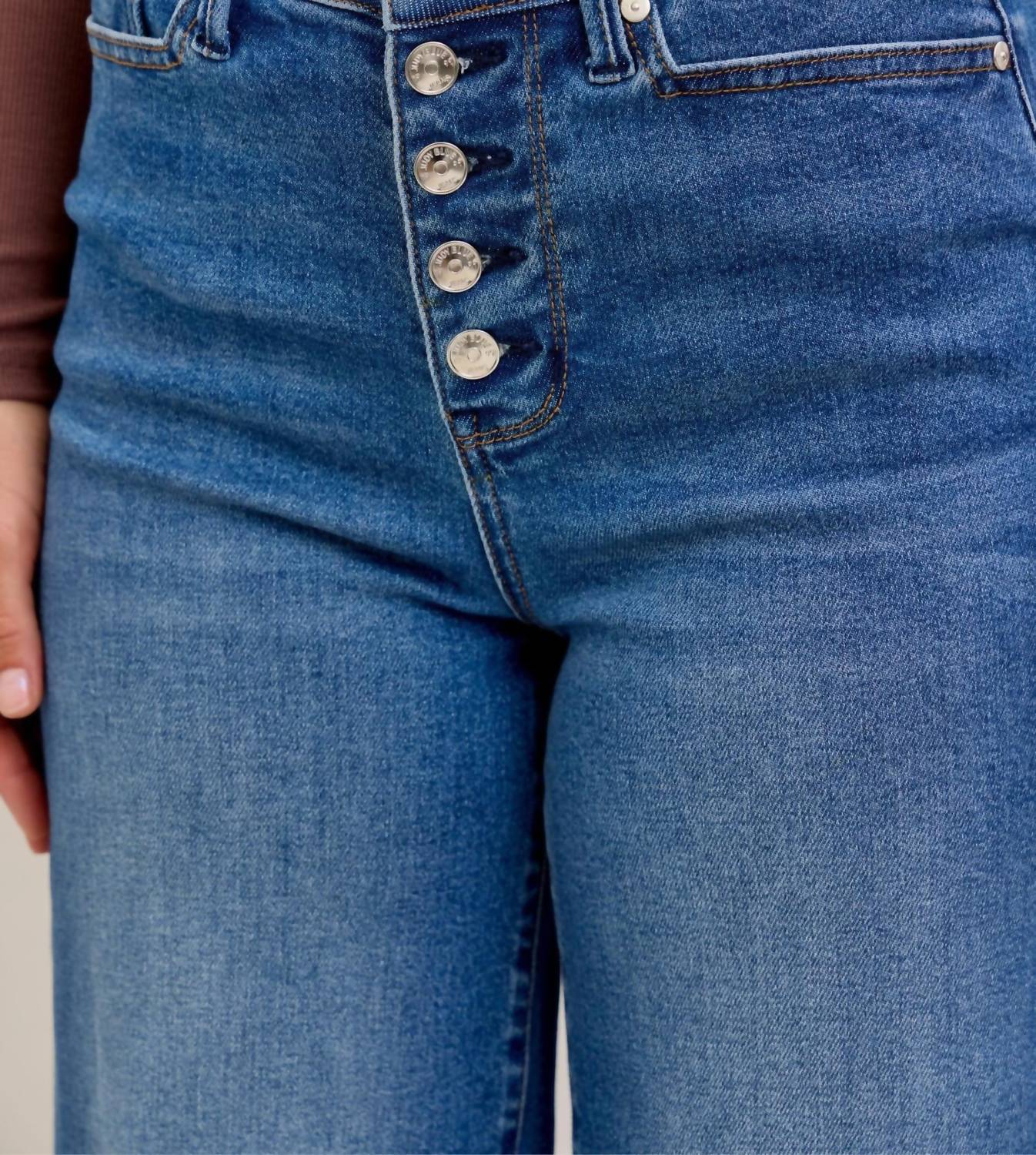 Judy Blue - Column Leg Button Fly Jeans