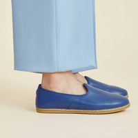 Charix - Women's Classic Slip-on Shoes