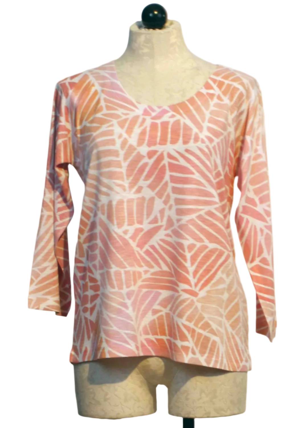 Nally & Millie Women's Geometric Print Top in pink white - women's blouse