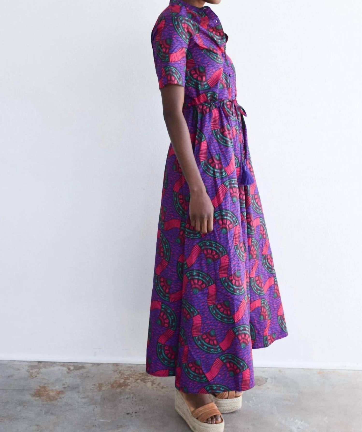 Never a Wallflower Kelli Short Sleeve Maxi Dress in ruby wax - women's dress - detail view