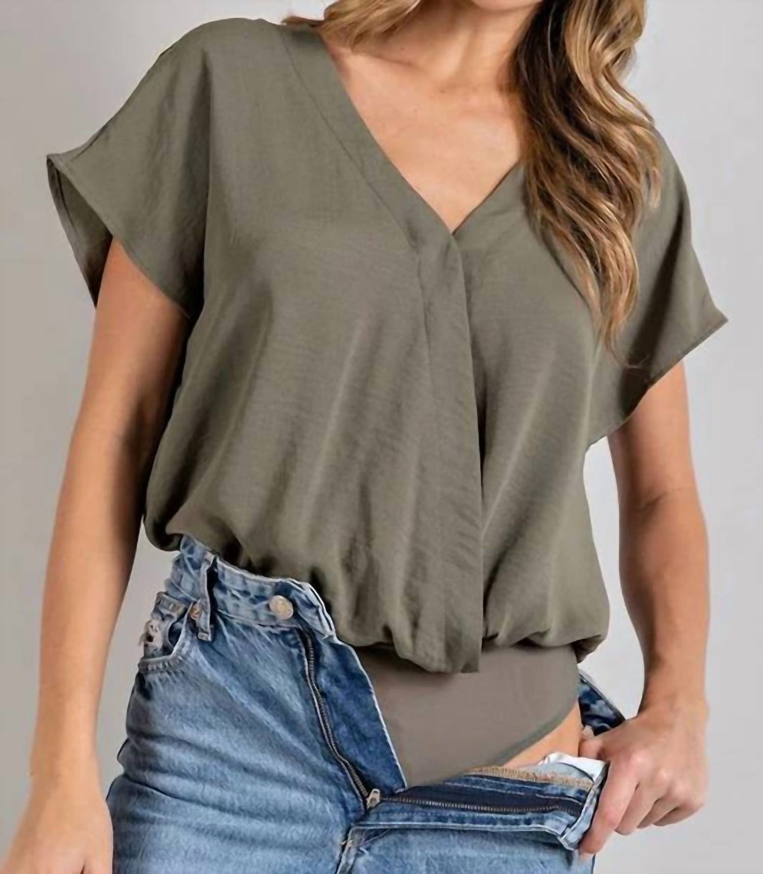 Ee:Some - Be Present V-Neck Bodysuit