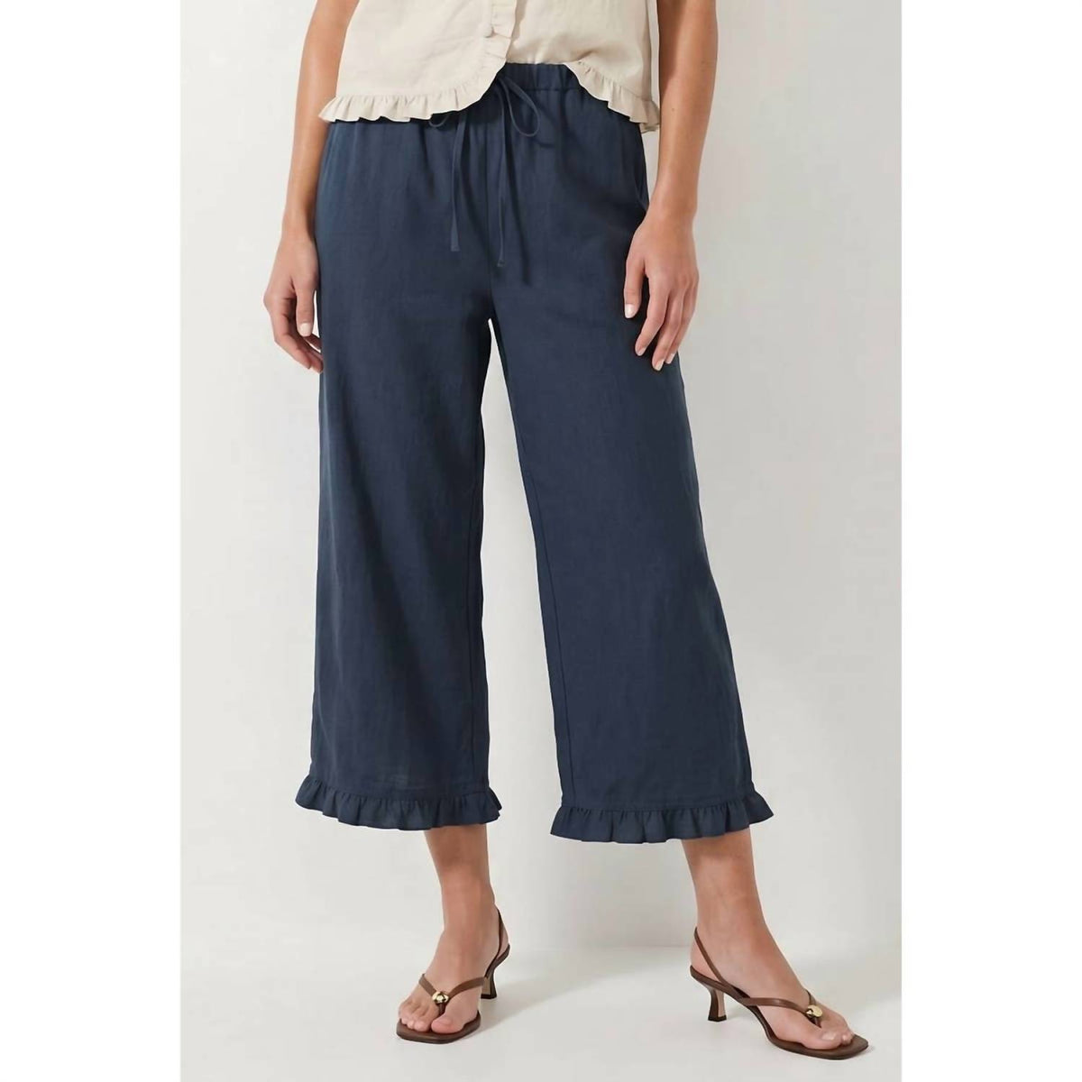 Naked Zebra - Ruffle Detail Capri Pants