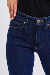 Judy Blue - Mid Rise Tummy Control Classic Skinny Jeans