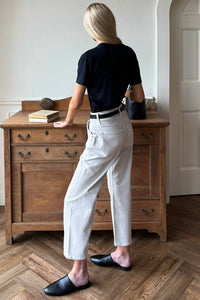 EMERSON FRY Twin Doves The Barrel Jean in antique white - women's jeans - detail view