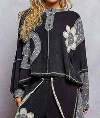 Pol - Crew Neck Peace Patch Floral Knit Top