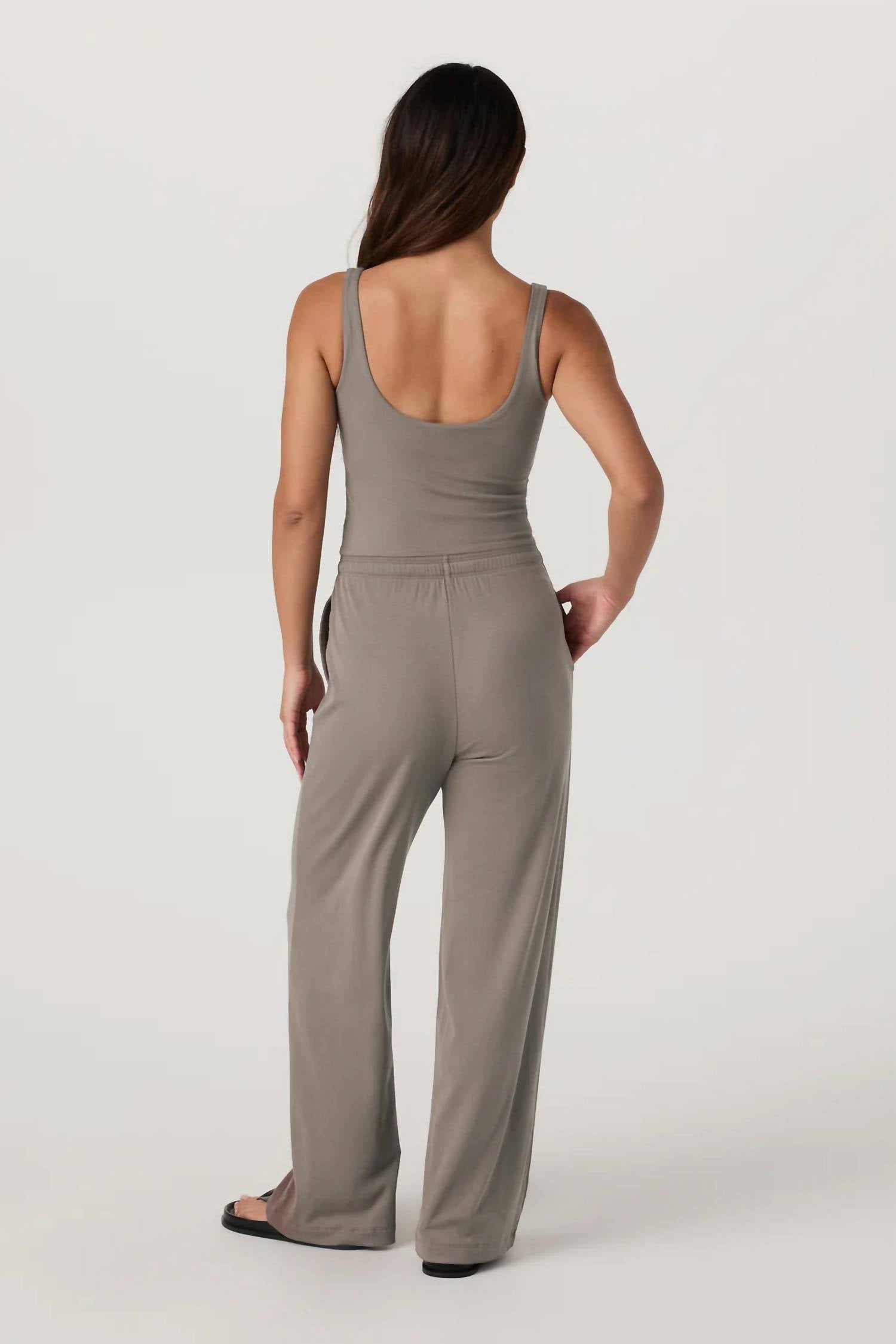 Vuori - Pose Scoop Jumpsuit