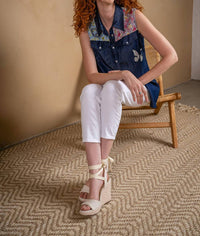 Paparazzi - Tencel Print Yoke And Appliques Shirt