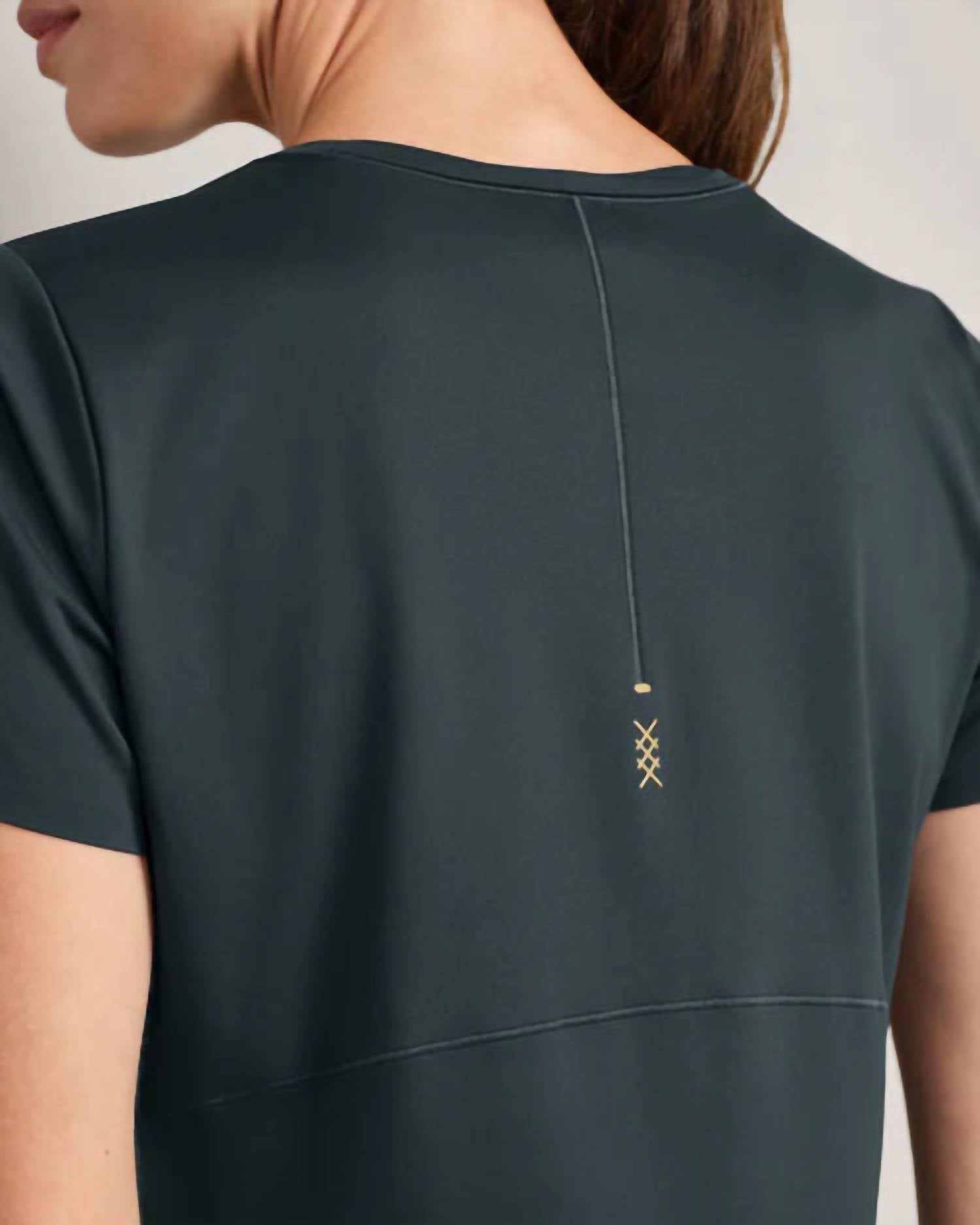 Rhone - Serene Cropped Tee