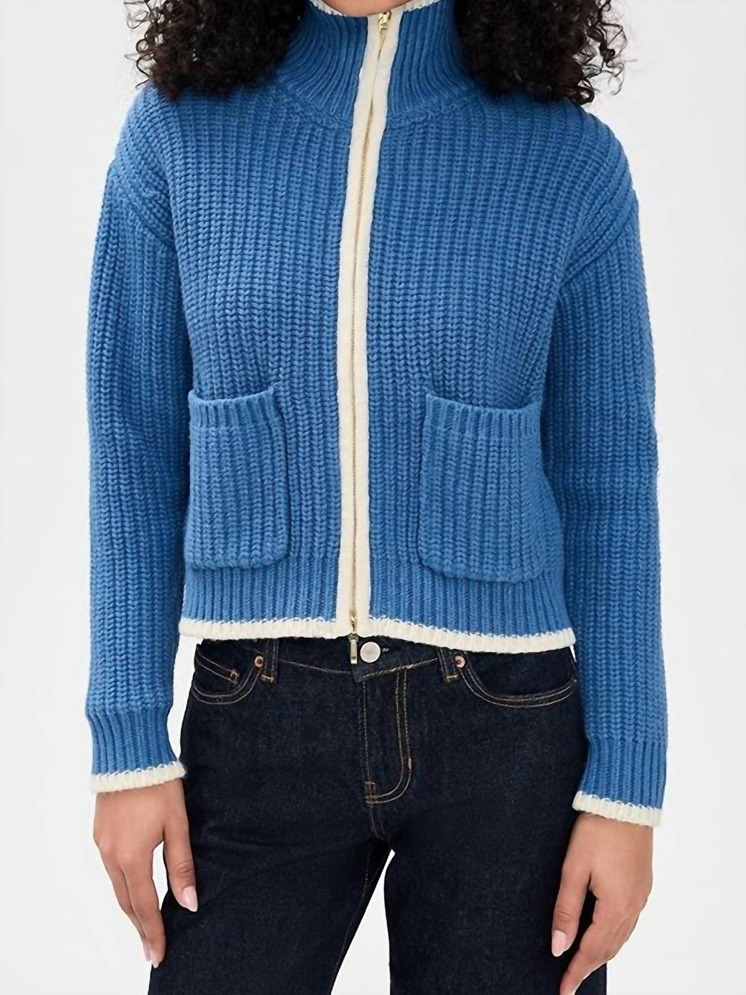 TROVATA Zita Chunky Knit Cardigan in blue - women's cardigan