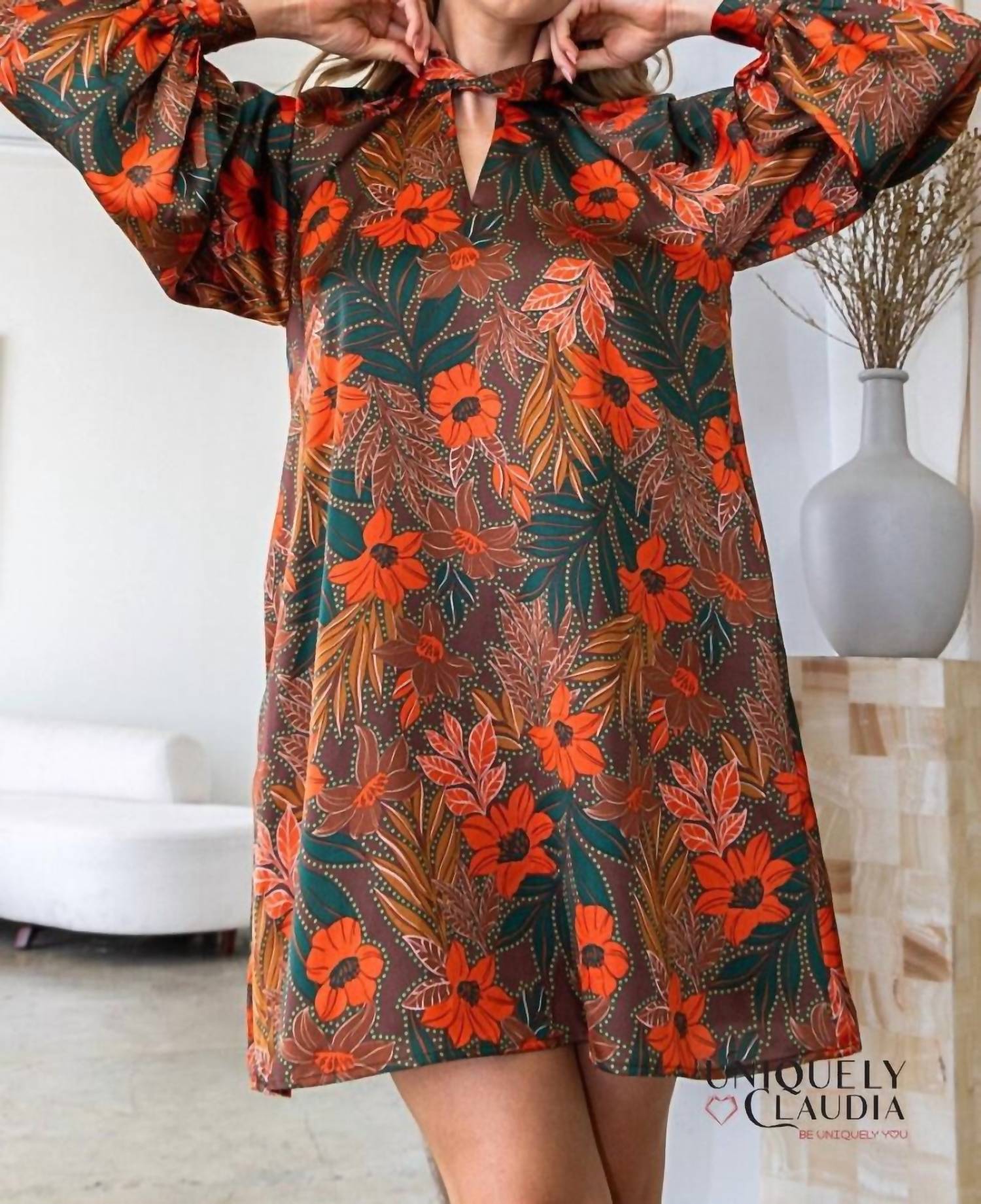 Oddi - High Neck Collar Mini Dress