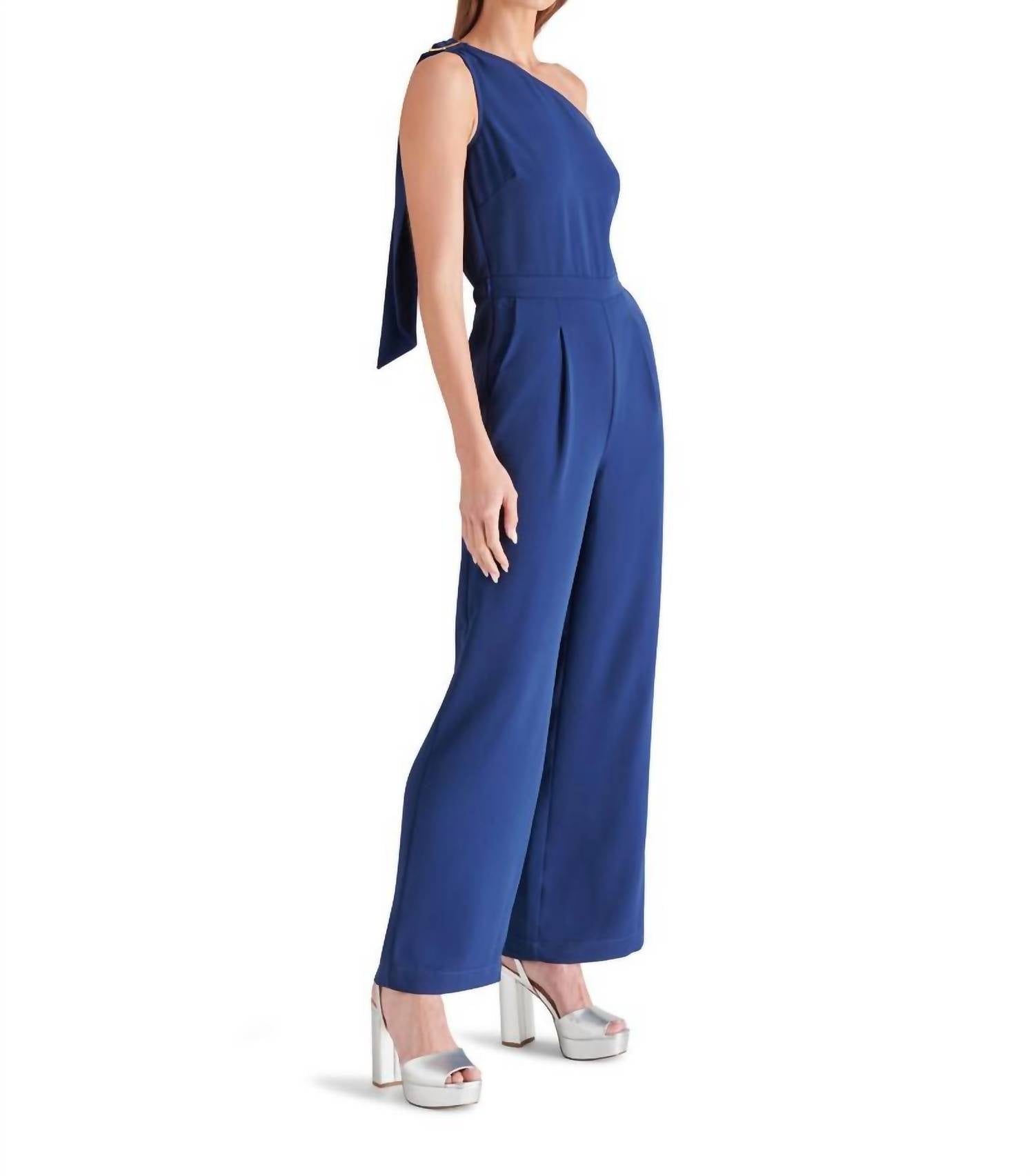 STEVE MADDEN Esmeralda Jumpsuit in medie blue - women's pants - detail view
