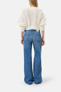 CLOSED Gillan Jeans in mid blue - women's jeans - detail view