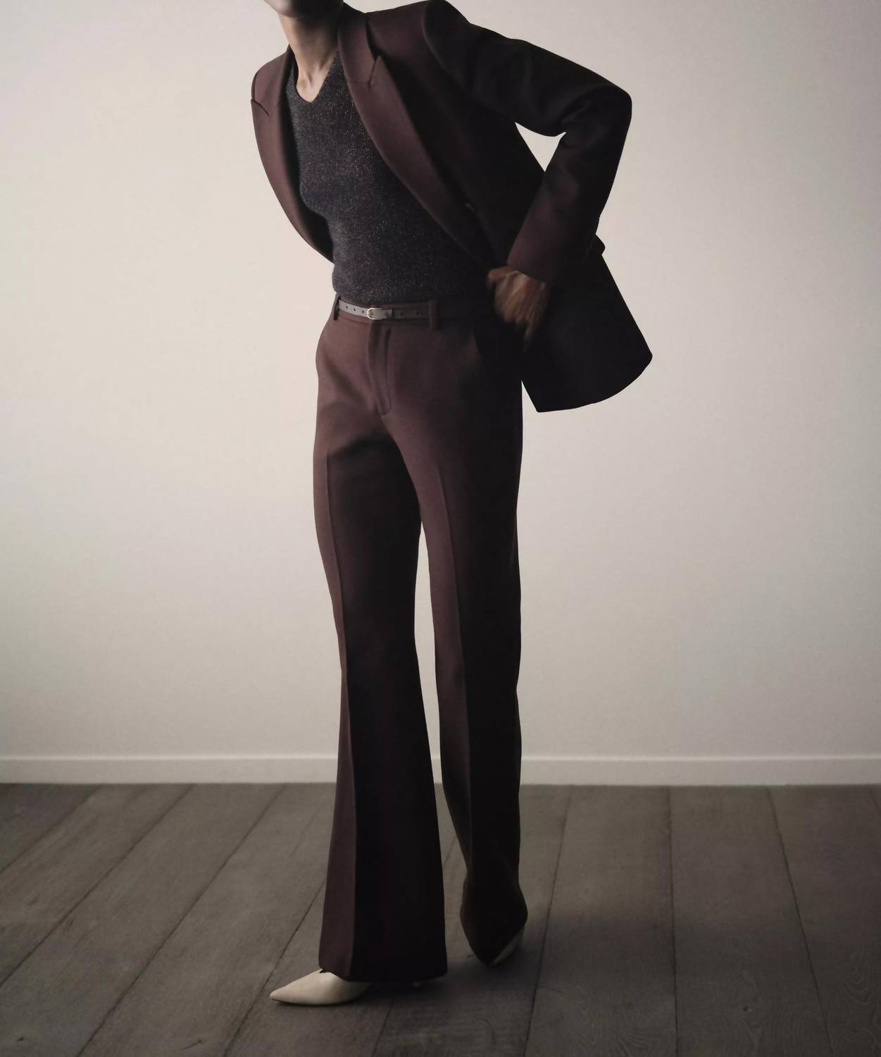 Vince - Metallic Ribbed High V-neck Sweater