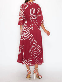 Onetheland - Chiffon Print Three Fourth Sleeve Maxi Dress
