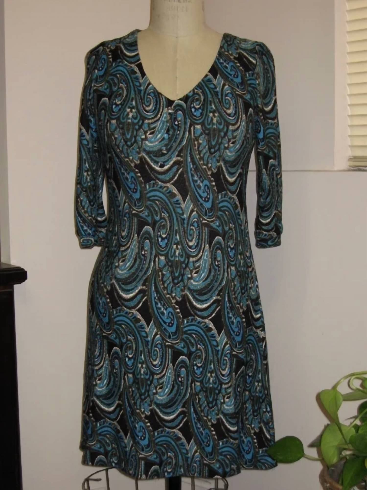 Papillon - Women's Paisley Print Quarter Sleeve Dress