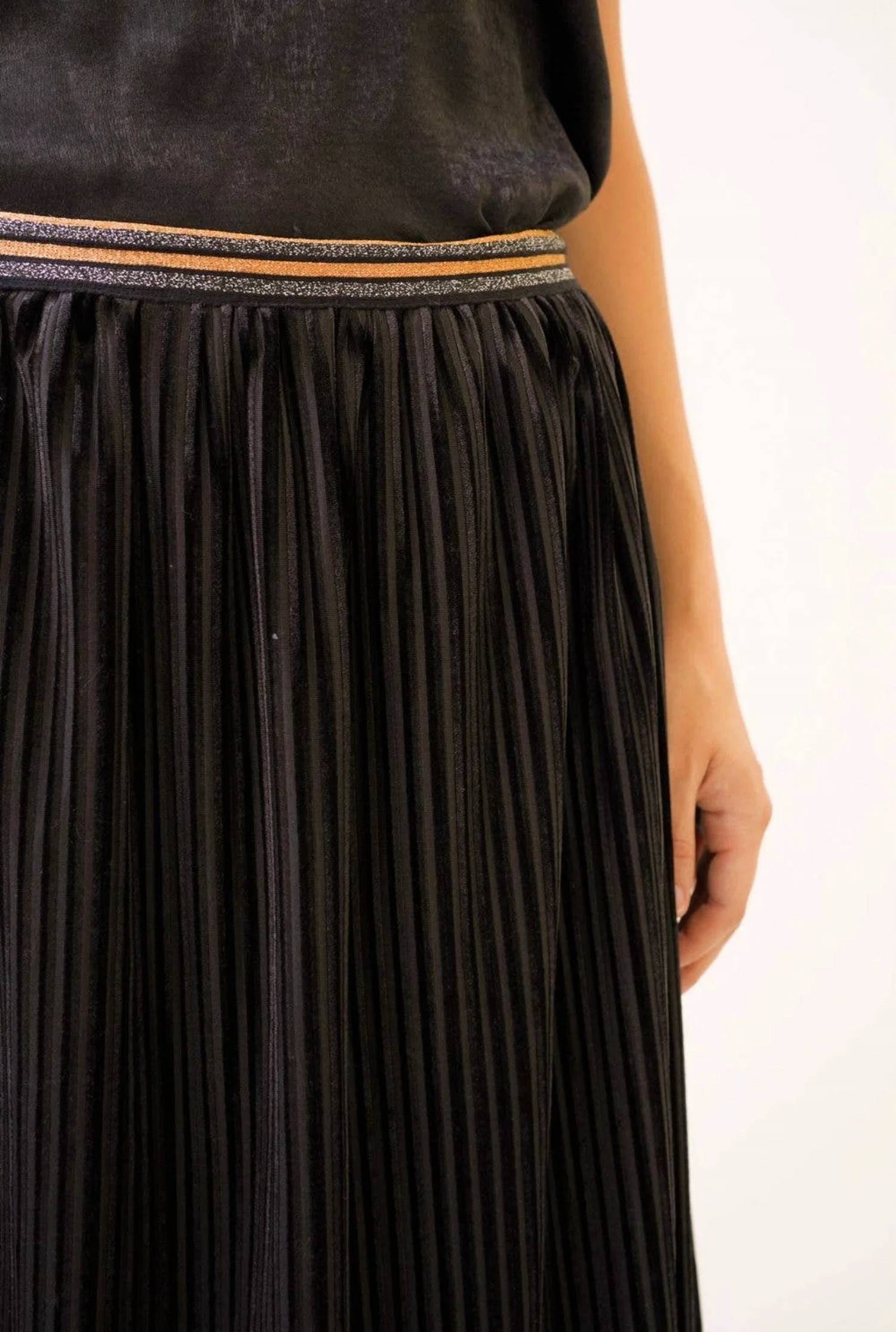 Mystree - Photo Frame Velvet Skirt