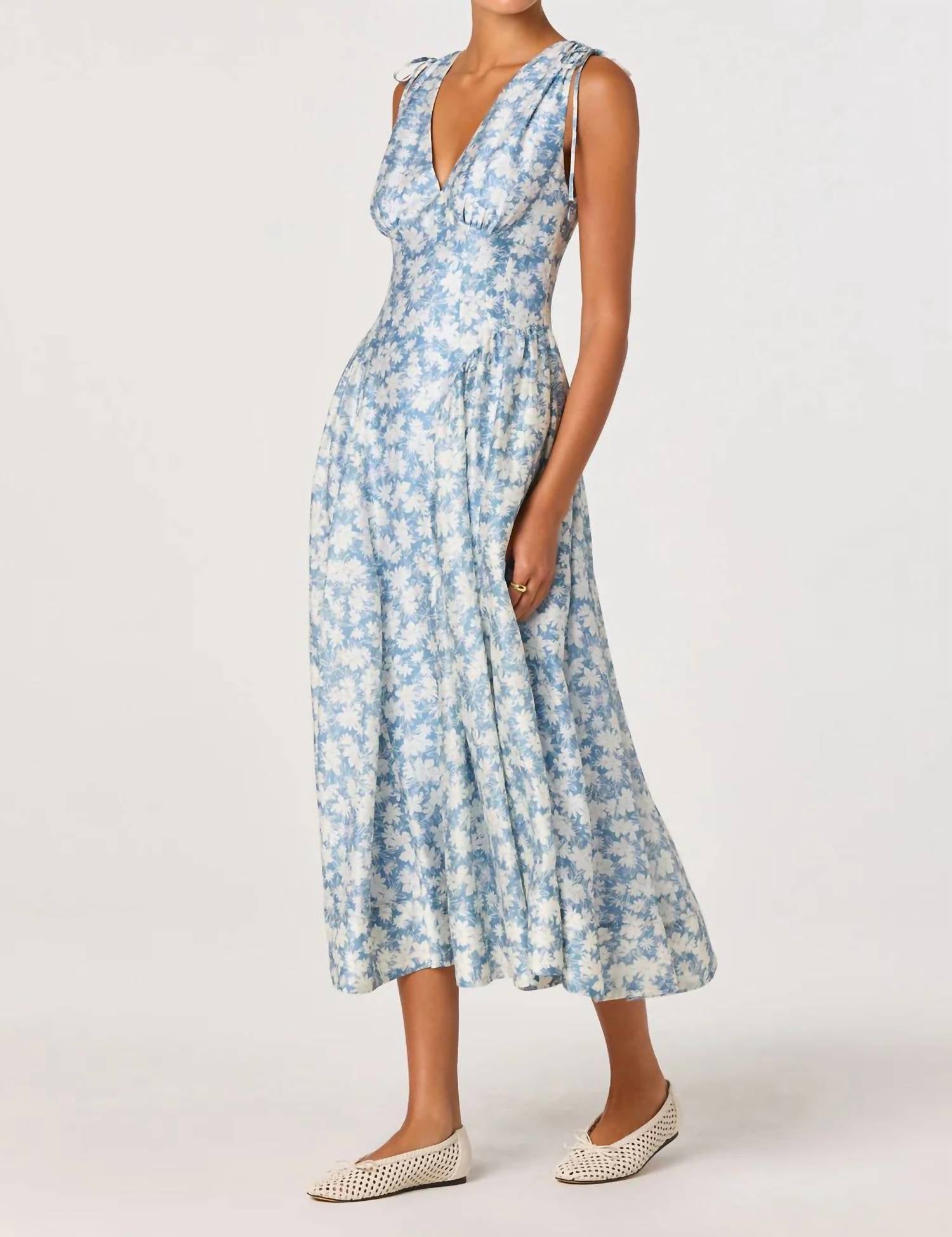 Astr - Emmery Wrap Midi Dress