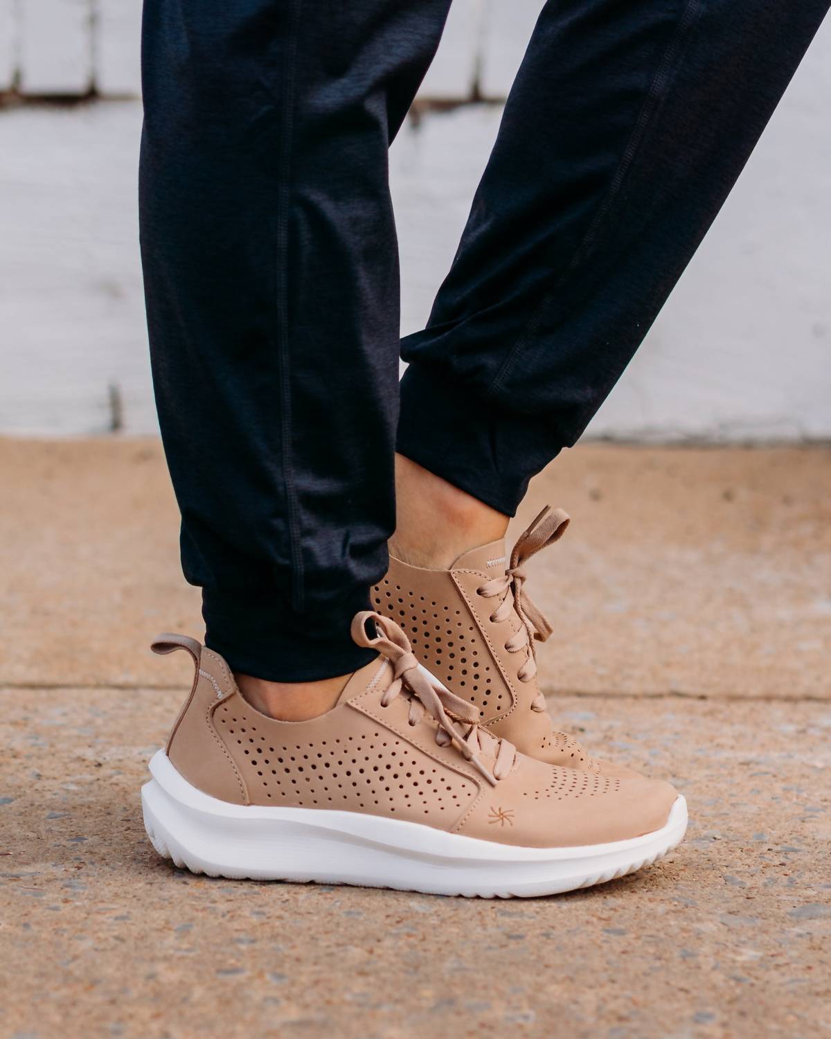 Clarks - Women's Solevana Sneaker
