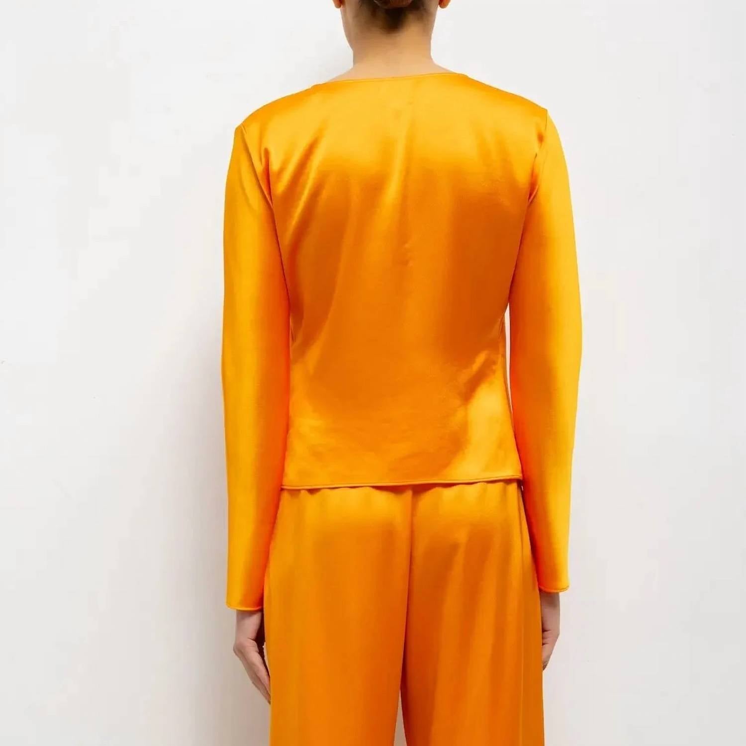 Leset - Barb Button Long Sleeve Top