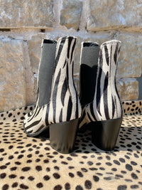 Camel Toes Shoes - Women's Stepping Out In Style Zebra Booties