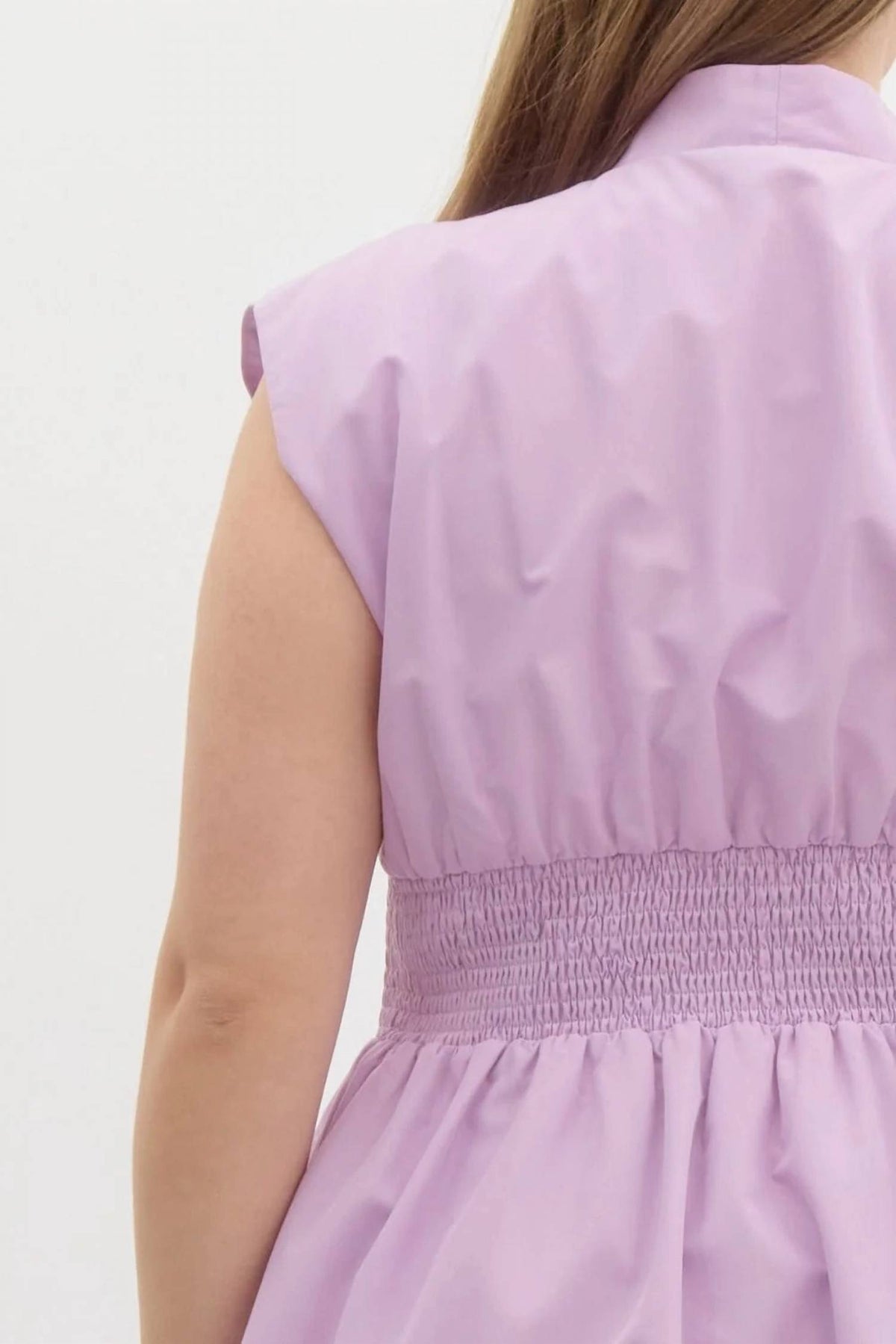 Entro - Solid V-neck Sleeveless Midi Dress