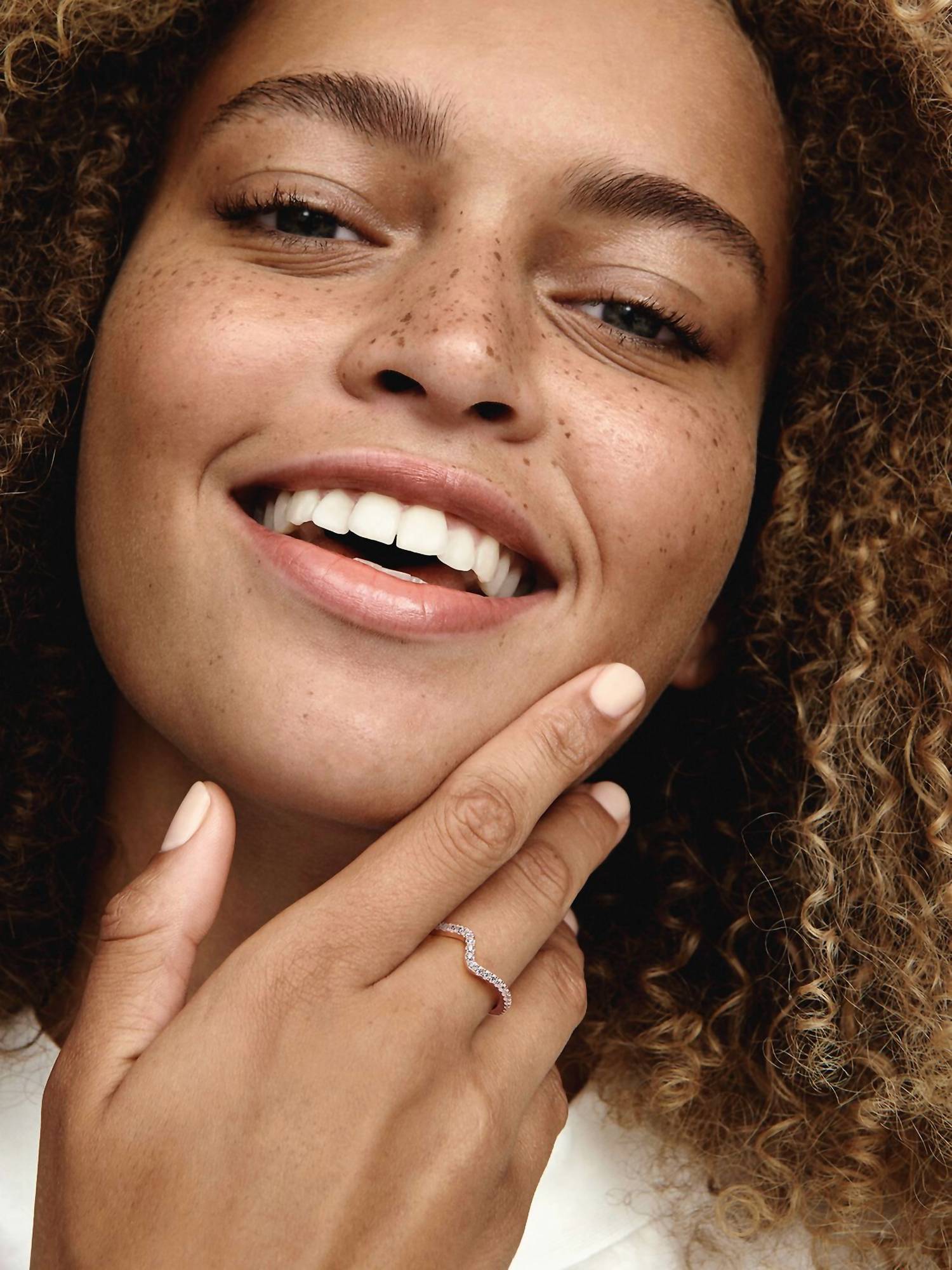 Pandora - Sparkling Wave Ring