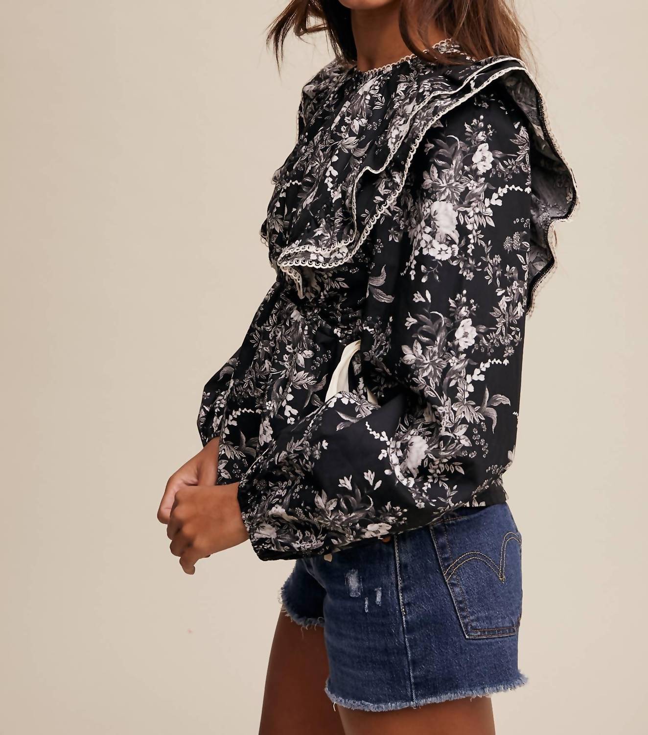 Listicle - Victorian Floral Ruffle Blouse