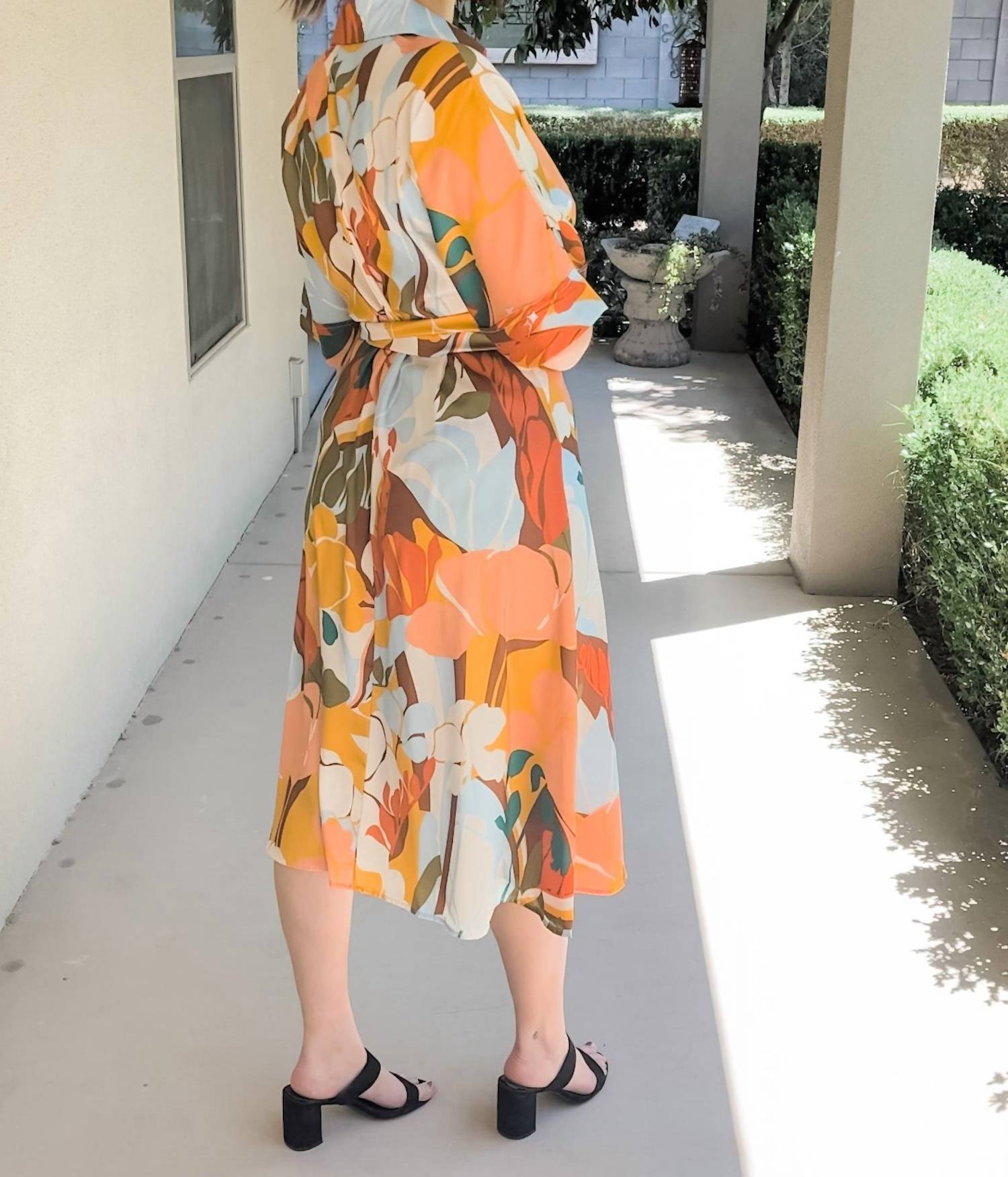 Pink Ripple - Abstract Print Midi Shirt Dress