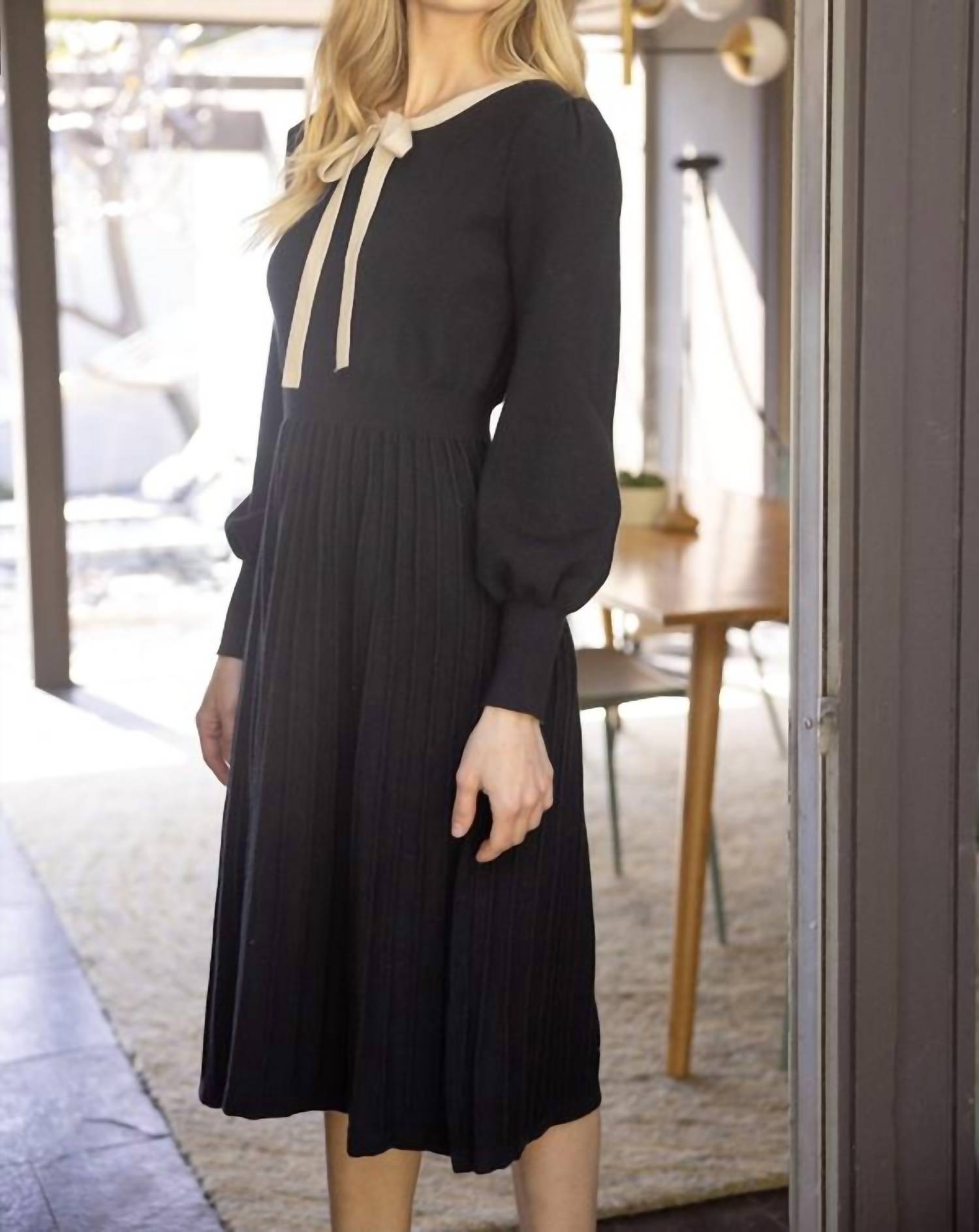 Voy - Dream It Up Princess Sleeve Midi Knit Dress