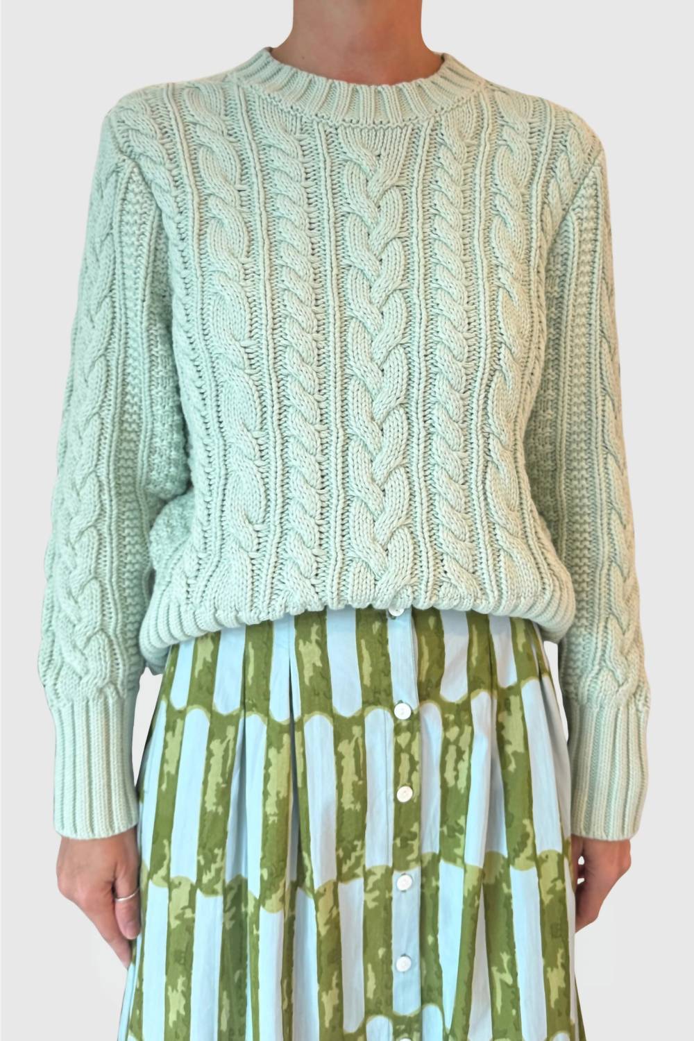Livro - Cable Crewneck Sweater