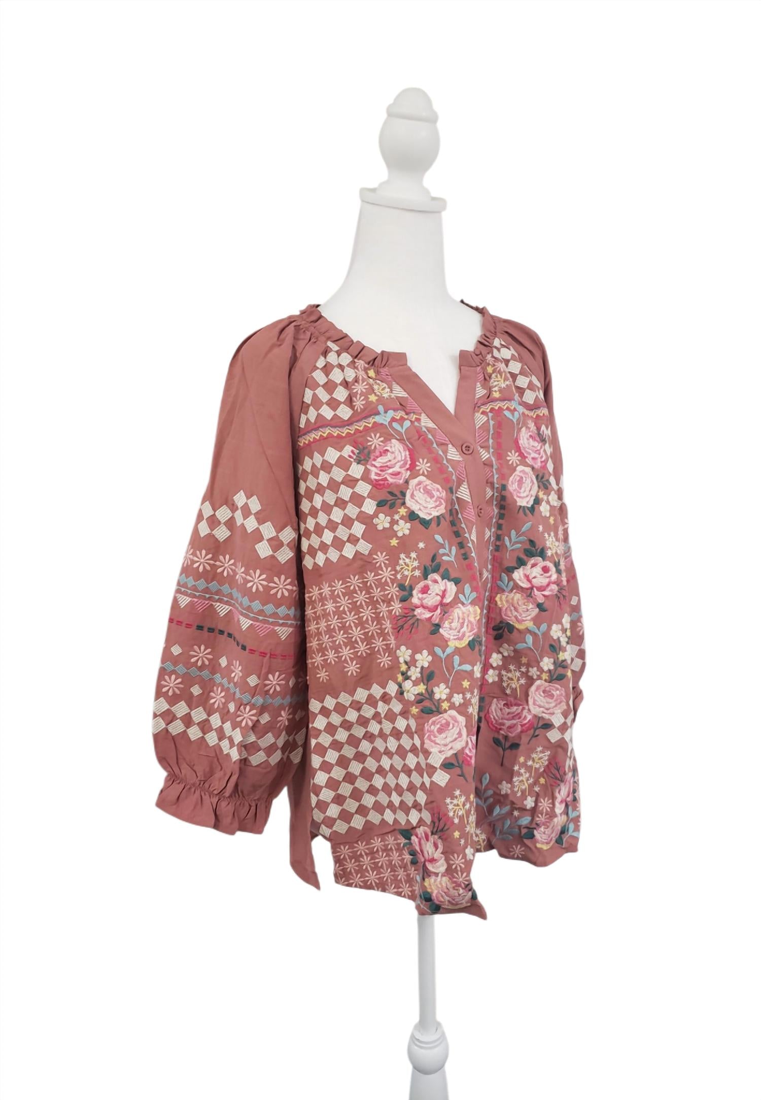 Savanna Jane - Women's Floral Embroidered Shirt