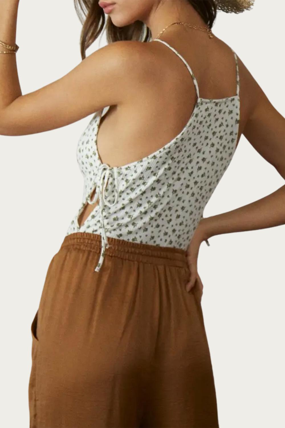 FLORAL-PRINT KEYHOLE RUCHED BODYSUIT